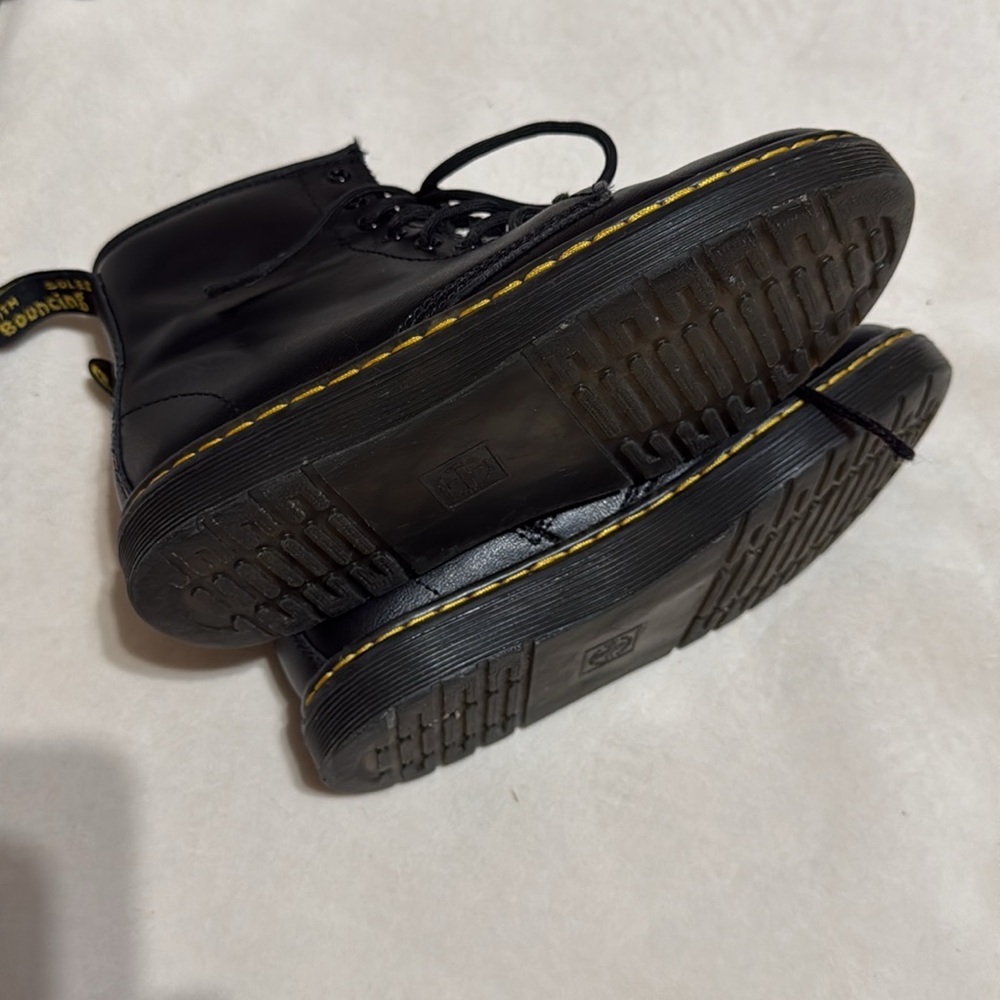 Dr. Martens Zavala J Youth Girls - Picture 10 of 11